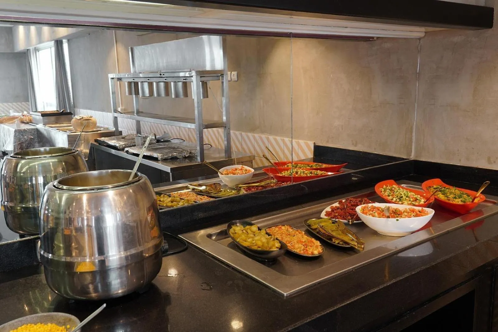 ***  Haifa Tower Hotel - מלון מגדל חיפה Israele