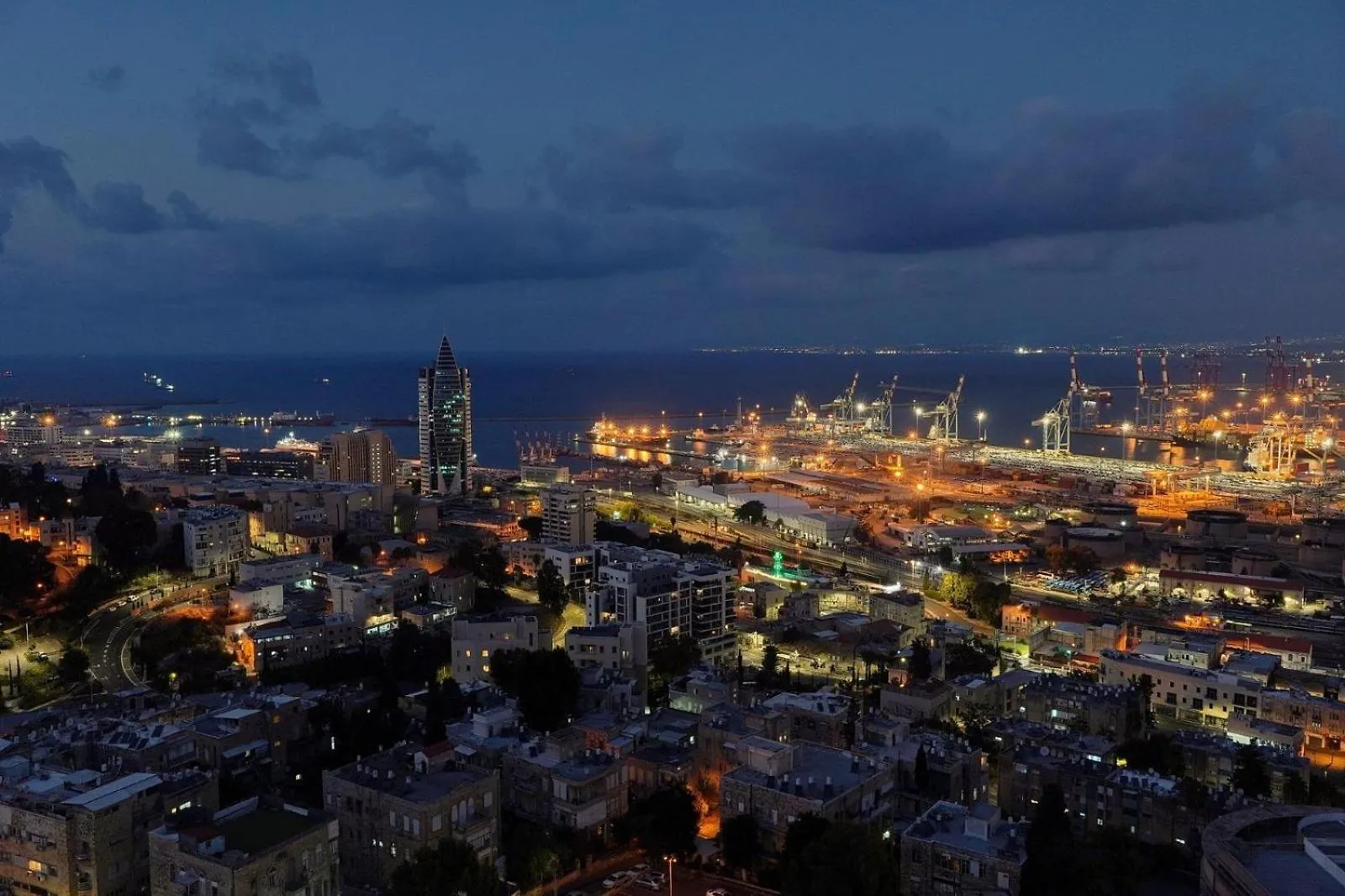 ***  Haifa Tower Hotel - מלון מגדל חיפה Israel