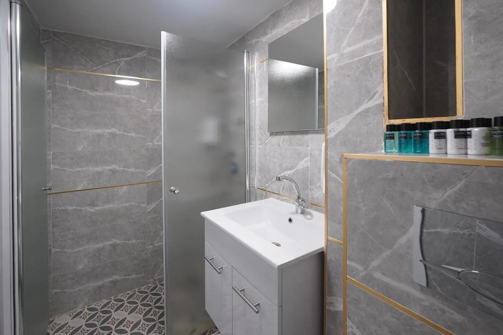 Haifa Tower Hotel - מלון מגדל חיפה 3*,  Israel